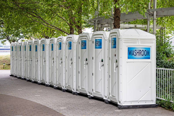 Best Luxury portable toilet rental  in Greentown, OH